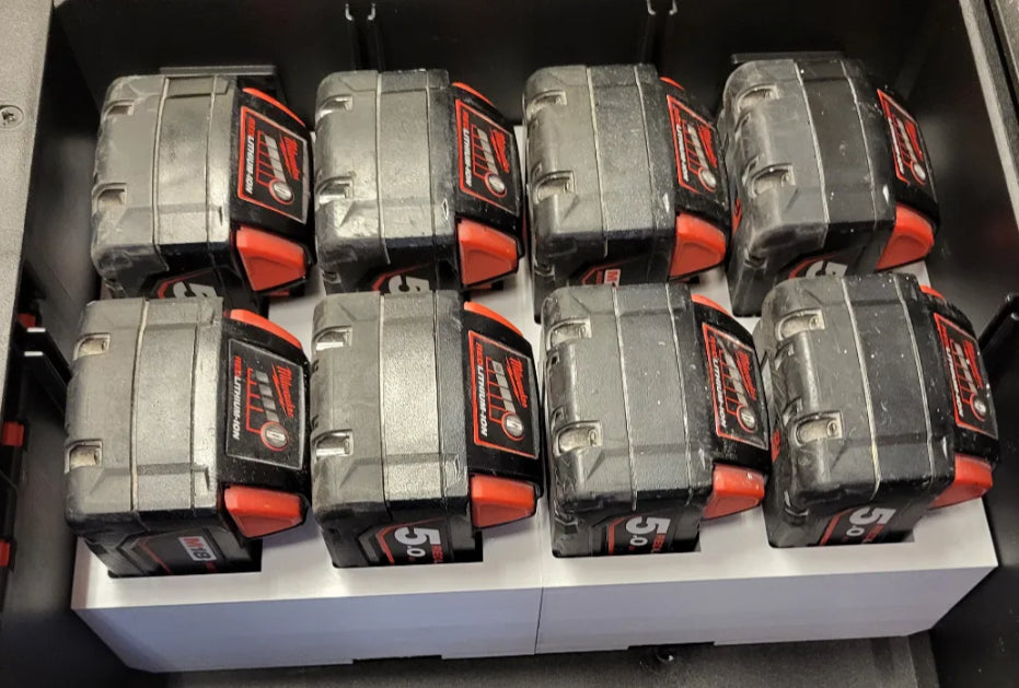 Milwaukee 2 Drawer Packout 1/2 Drawer 8 x M18 6ah Batteries