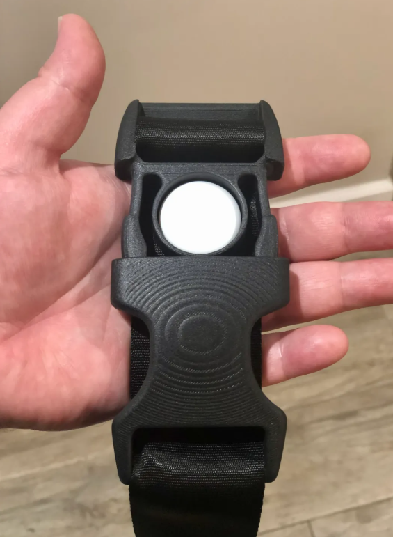 Apple Airtag Tracker Dummy Buckle To Keep Your Belongings Or Even Child/Loved Ones Safe